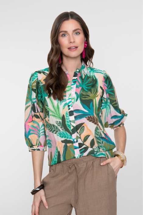 Geisha groene dames blouse | Model vooraanzicht