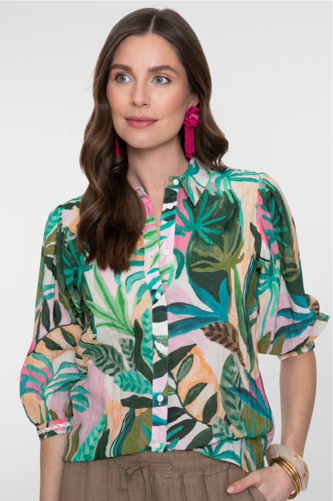 Geisha groene dames blouse | Model vooraanzicht