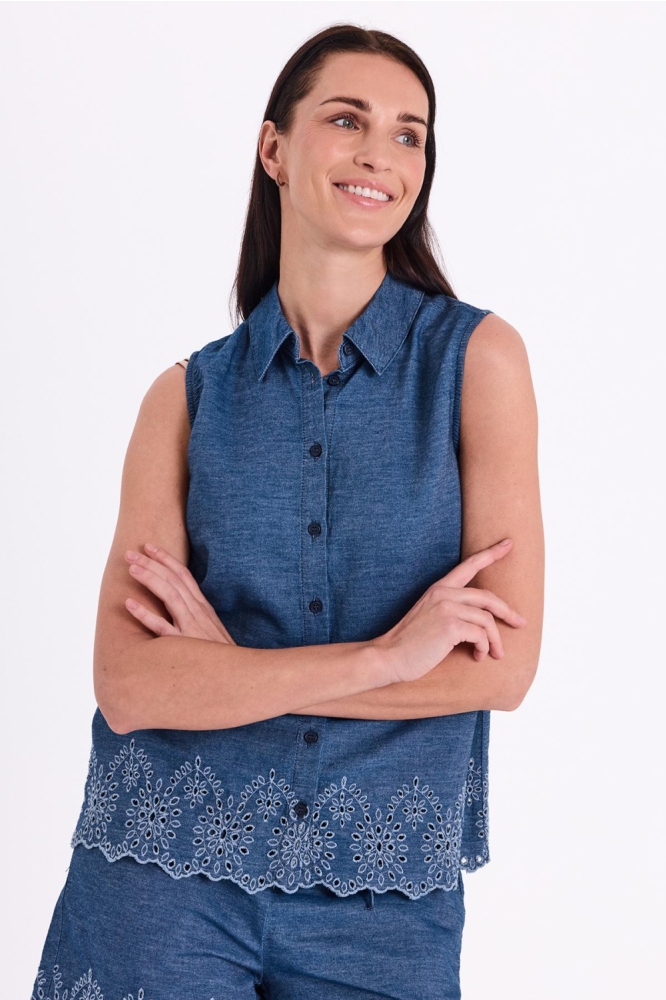 Freequent blauwe dames blouse | Model vooraanzicht
