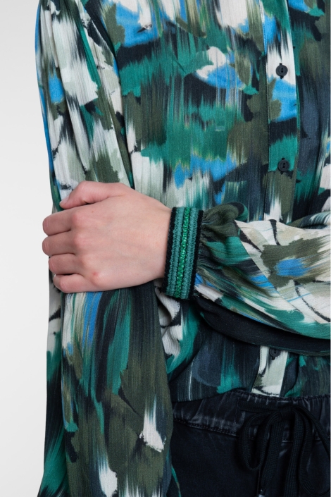 Geisha groene dames blouse | Close up