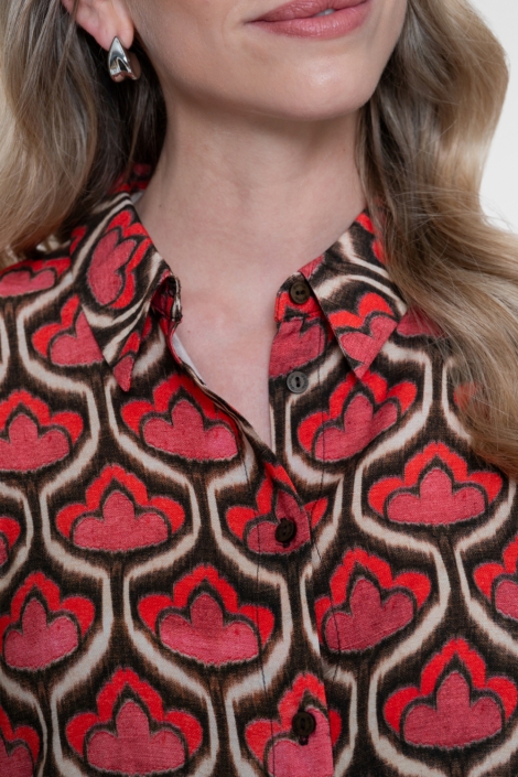 Geisha rode dames blouse | Kleurstaal