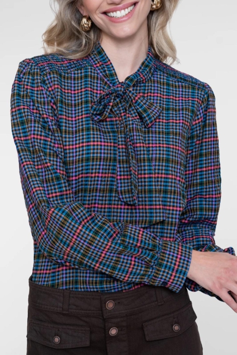 Geisha blauwe dames blouse | Model vooraanzicht