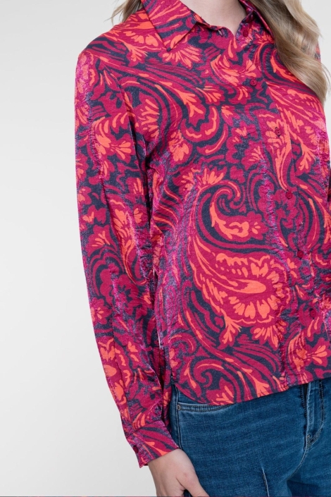 Geisha blauwe dames blouse | Model zijaanzicht