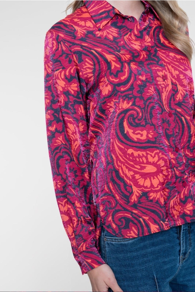 Geisha blauwe dames blouse | Model zijaanzicht