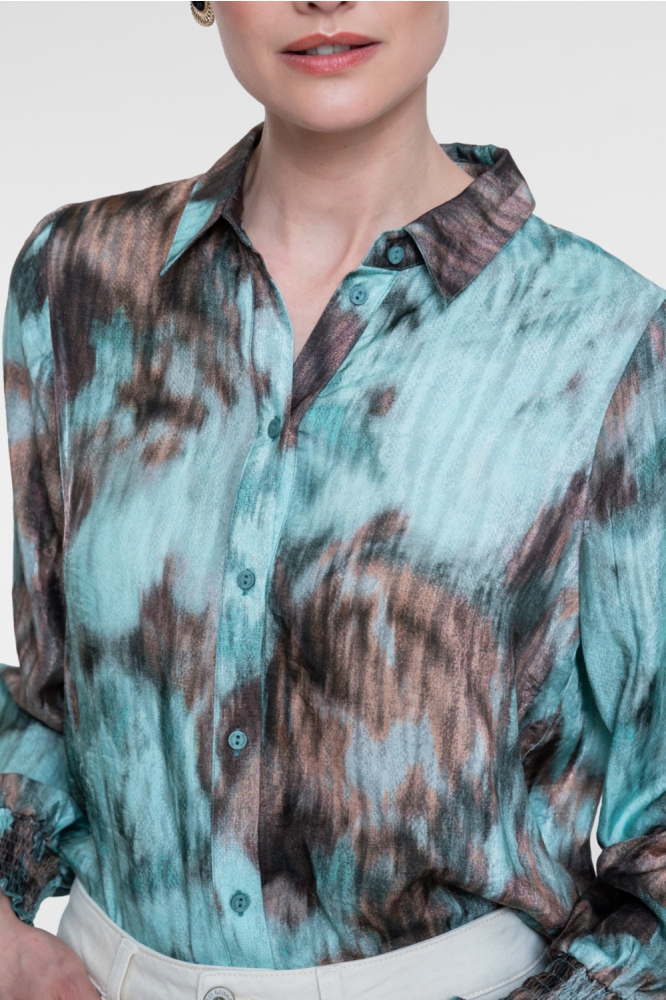 Geisha camel dames blouse | Close up
