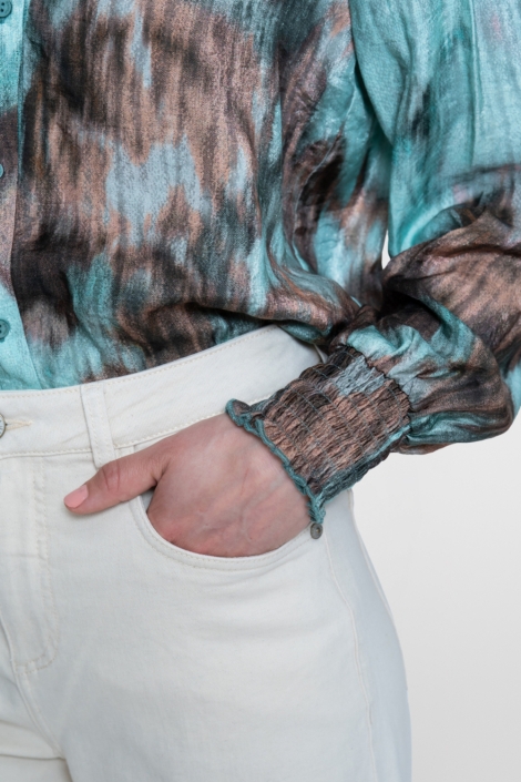 Geisha camel dames blouse | Close up