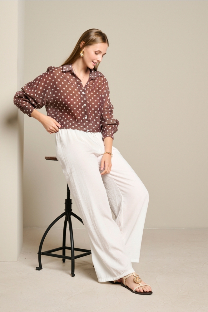 LolaLiza bruine dames blouse | Sfeerbeeld, In situatie
