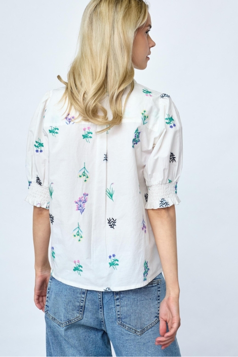 SisterS point witte dames blouse | Model achteraanzicht