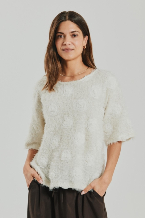 Freequent beige dames trui | Model vooraanzicht