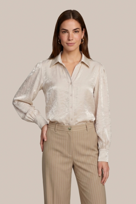 C&S The Label zand dames blouse | Model vooraanzicht
