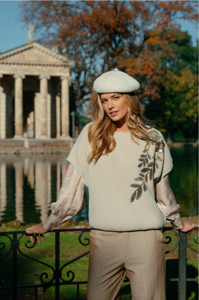C&S The Label zand dames blouse | Sfeerbeeld, In situatie