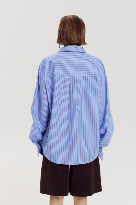 Harper & Yve blauwe dames blouse | Model achteraanzicht