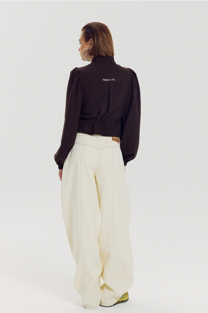 Harper & Yve bruine dames blouse | Model