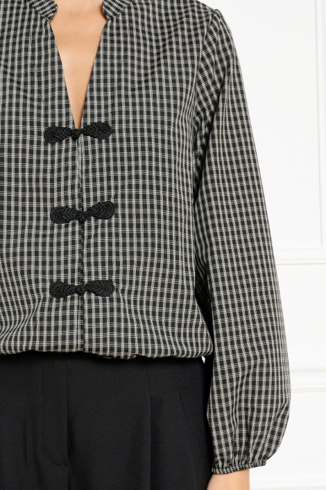 LolaLiza zwarte dames blouse | Close up