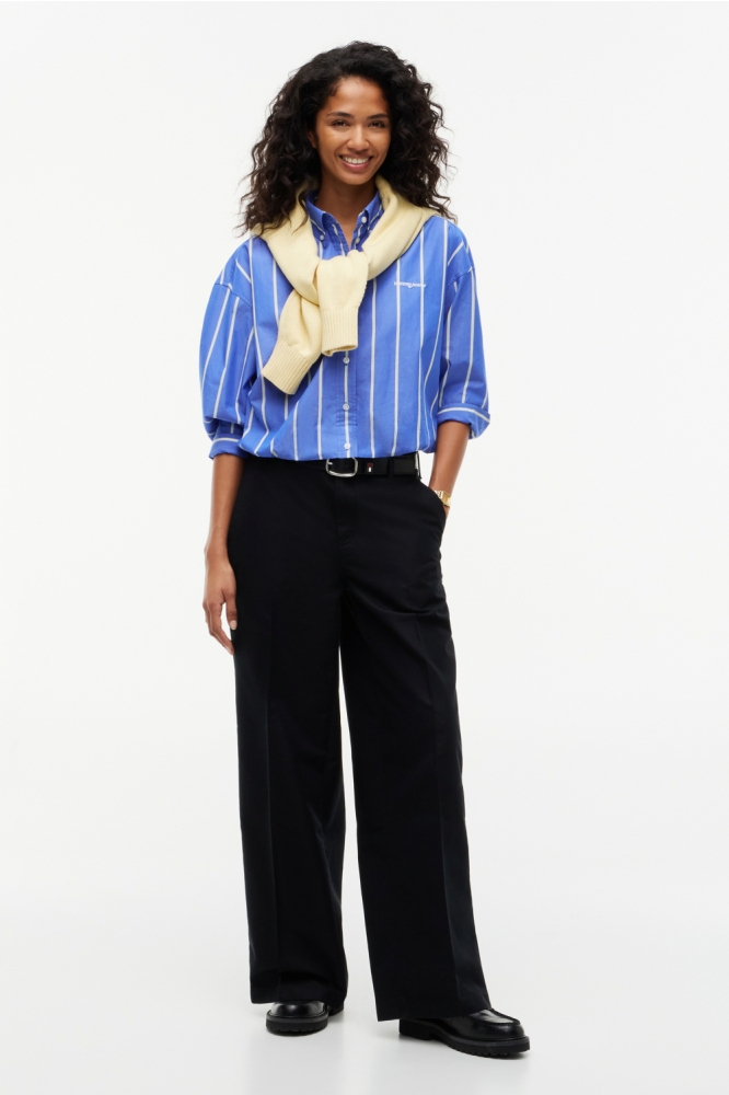 Tommy Jeans blauwe dames blouse | Model