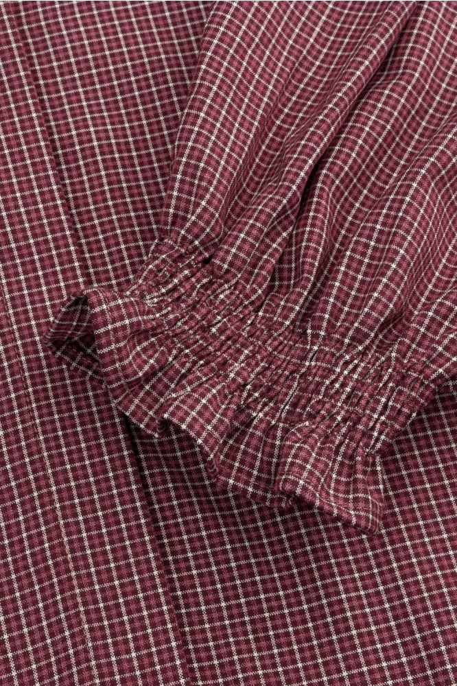 Ydence bordeaux dames blouse | Close up