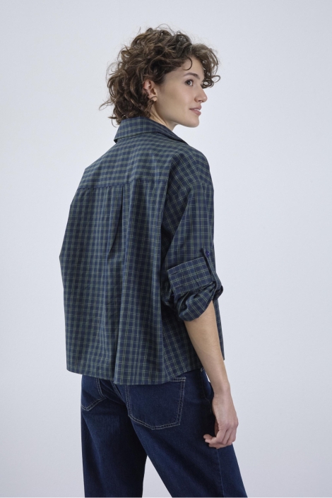 SisterS point groene dames blouse | Model achteraanzicht