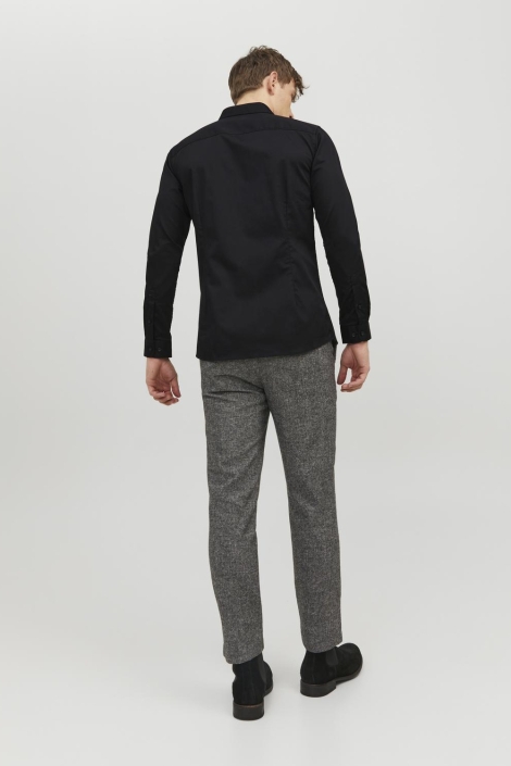 Jack & Jones zwarte heren overhemd | Model achteraanzicht