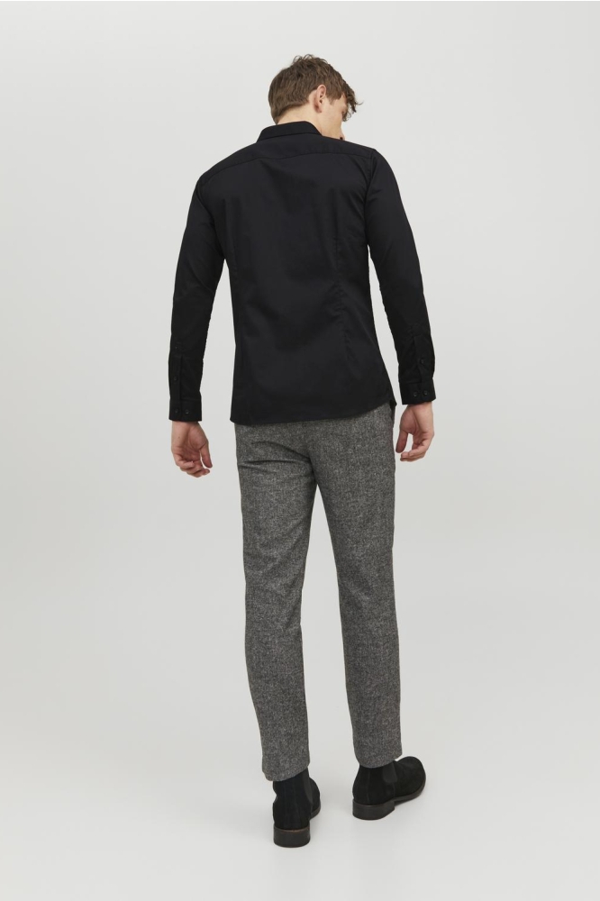 Jack & Jones zwarte heren overhemd | Model achteraanzicht