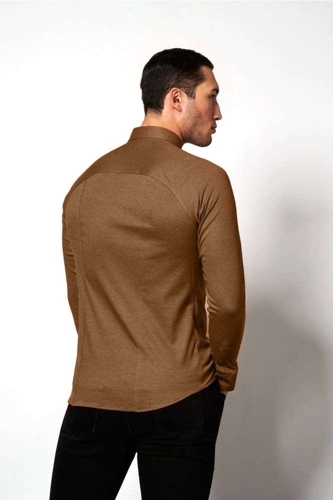 Desoto camel heren overhemd | Model achteraanzicht