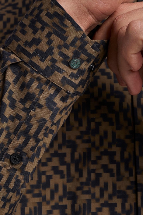 Cast Iron bruine heren overhemd | Close up