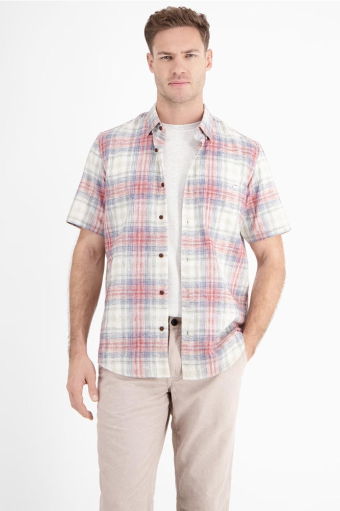 Lerros rode heren overhemd | Model vooraanzicht