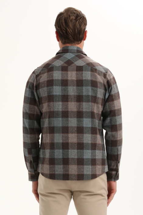 Gabbiano bruine heren overhemd | Model achteraanzicht