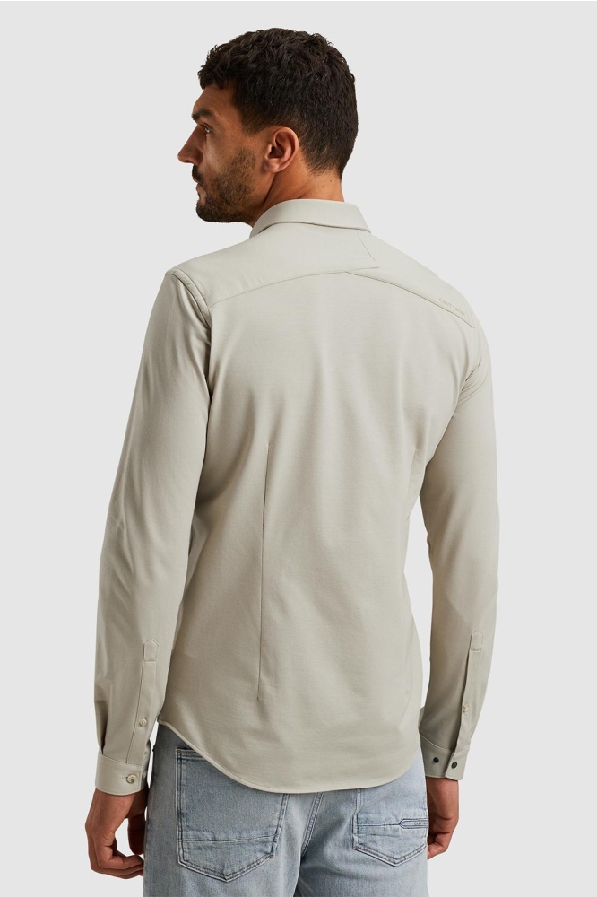 Cast Iron beige heren overhemd | Model achteraanzicht