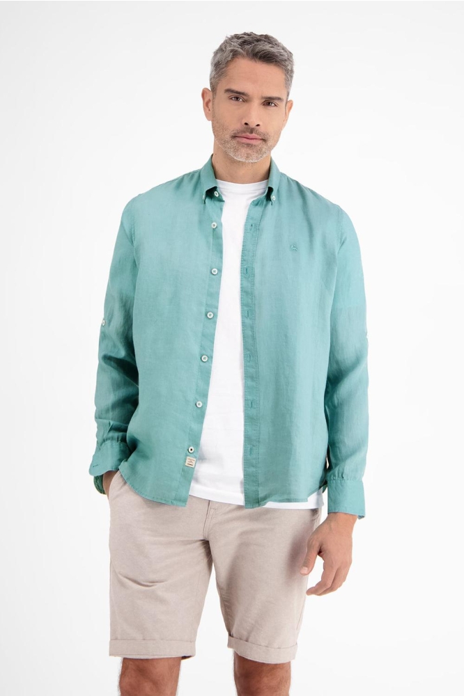 Lerros blauwe heren overhemd | Model vooraanzicht