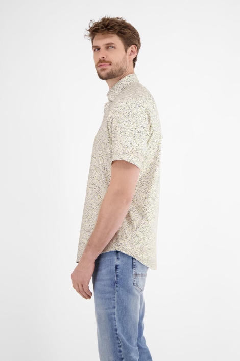 Lerros witte heren overhemd | Model zijaanzicht