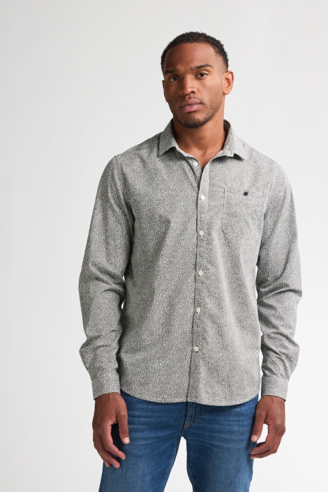 Petrol Industries groene heren overhemd | Model vooraanzicht