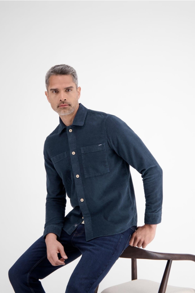 Lerros blauwe heren overhemd | Model vooraanzicht