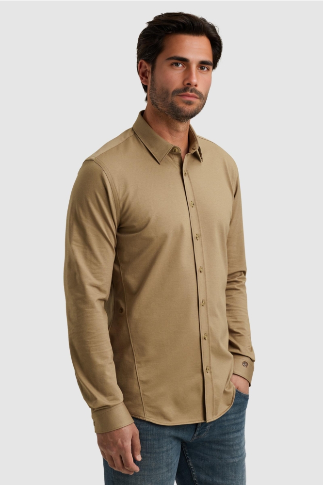 Cast Iron beige heren overhemd | Model zijaanzicht