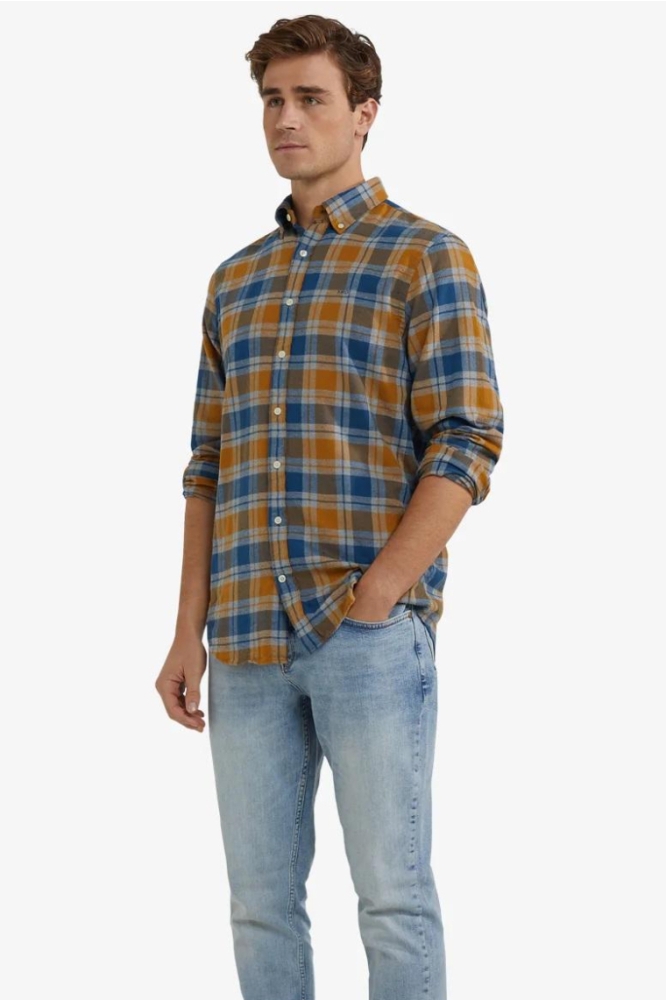 McGregor camel heren overhemd | Model vooraanzicht