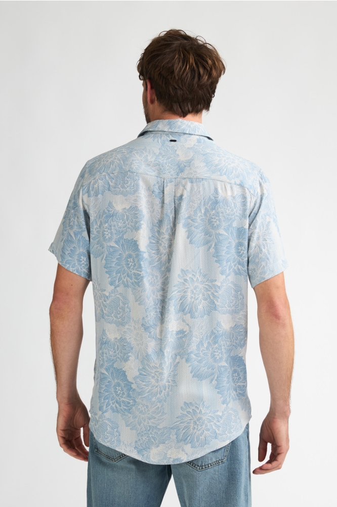 Petrol Industries blauwe heren overhemd | Model achteraanzicht
