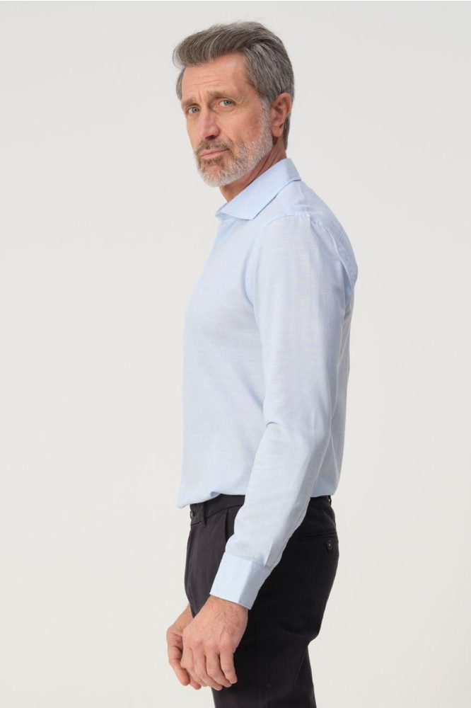 Campbell blauwe heren overhemd | Model zijaanzicht