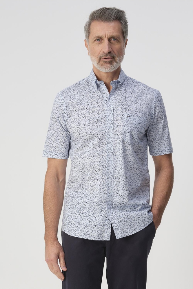 Campbell blauwe heren overhemd | Model vooraanzicht