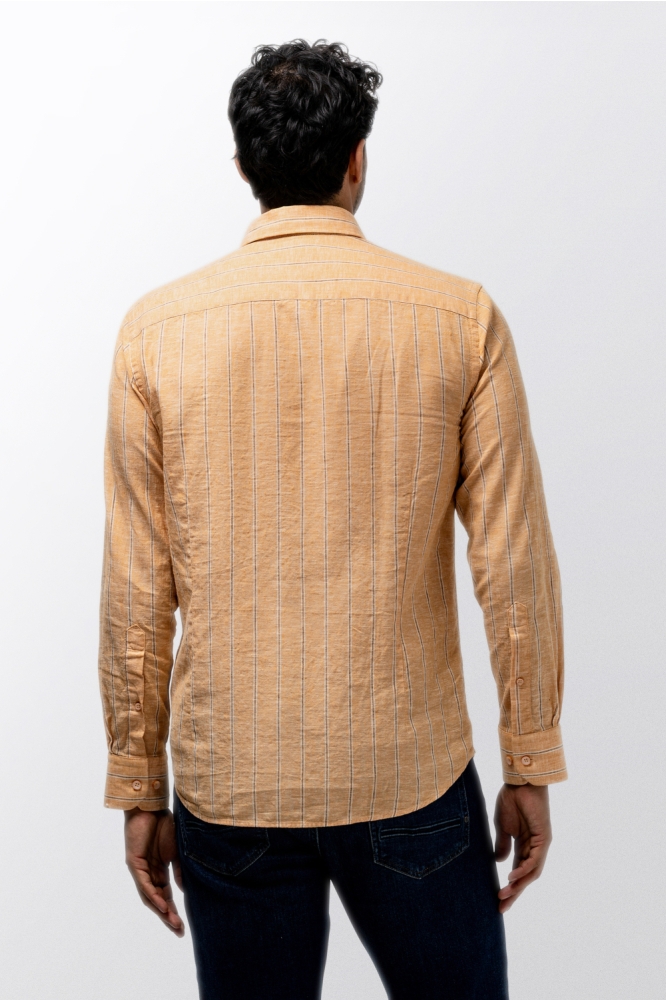State of Art oranje heren overhemd | Model achteraanzicht