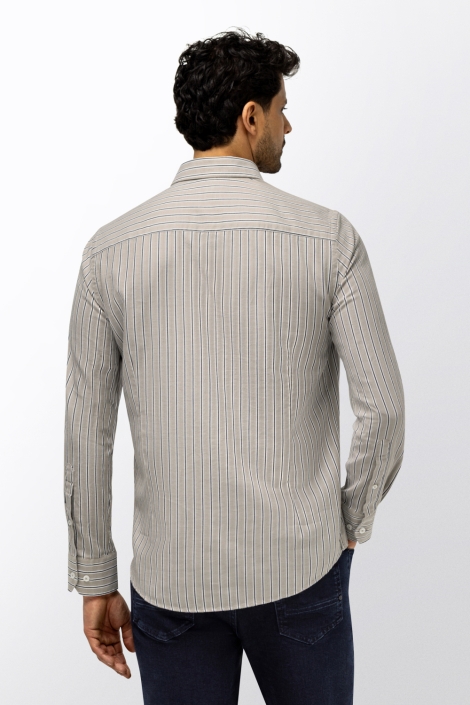 State of Art taupe heren overhemd | Model achteraanzicht