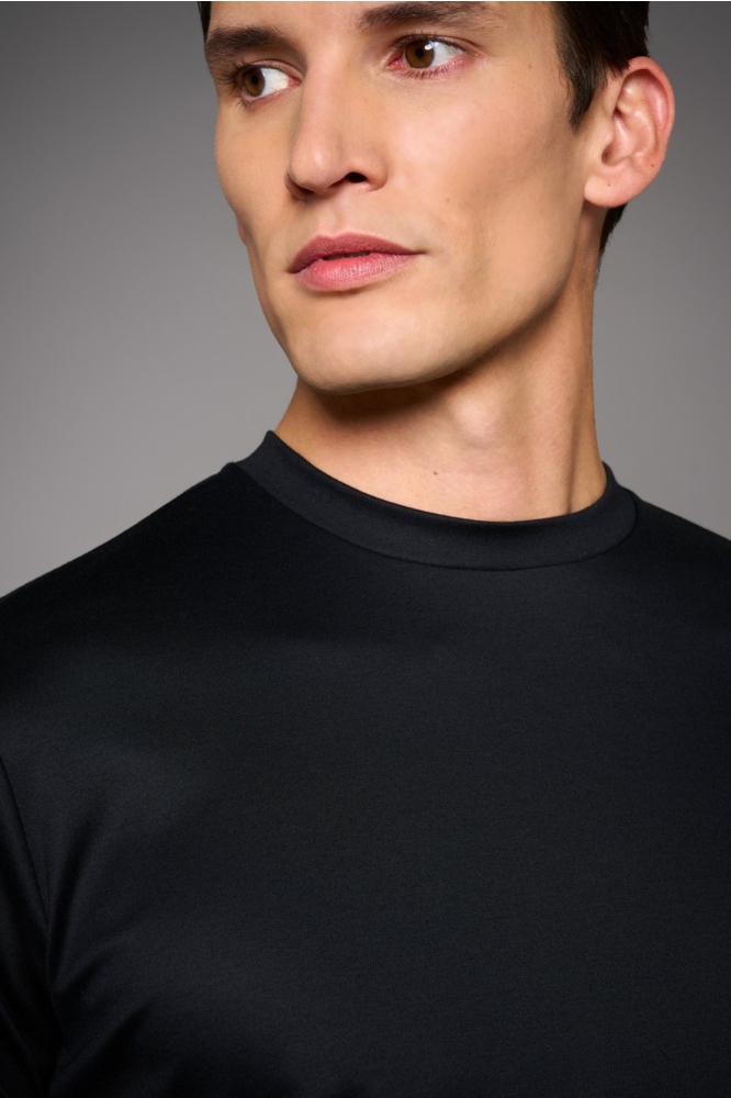 Desoto zwarte heren t-shirt | Close up