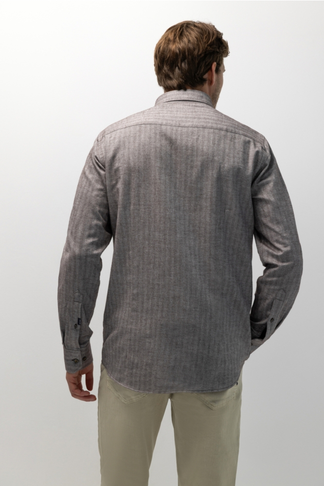 State of Art bruine heren overhemd | Model achteraanzicht