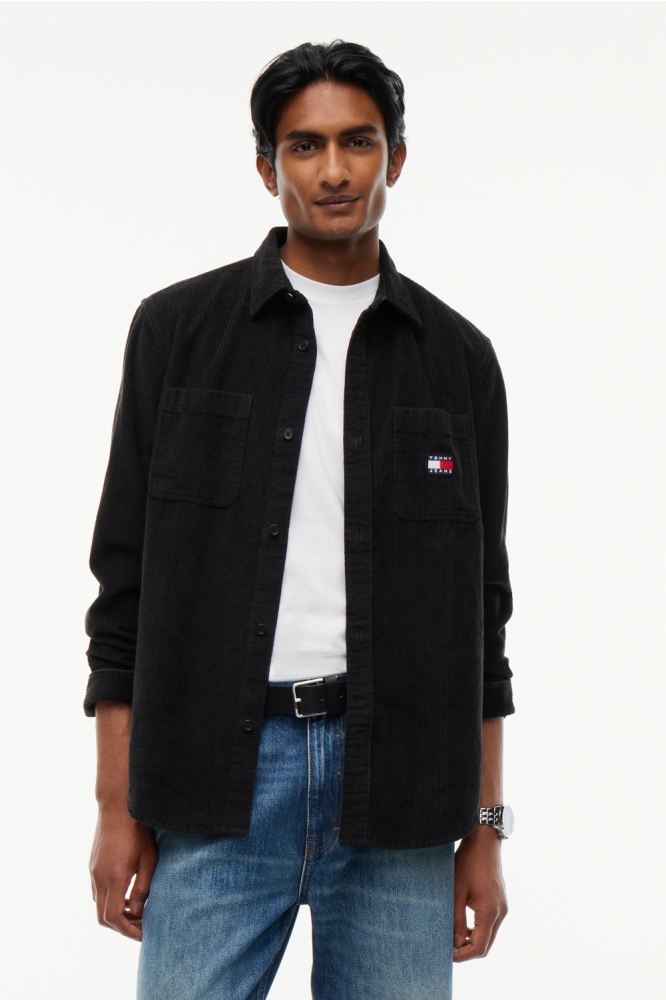 Tommy Jeans zwarte heren overhemd | Model vooraanzicht