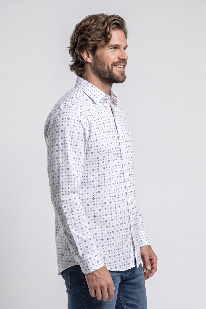 Campbell witte heren overhemd | Model zijaanzicht