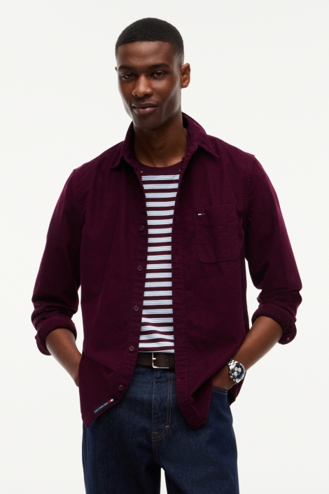 Tommy Jeans bordeaux heren overhemd | Model vooraanzicht