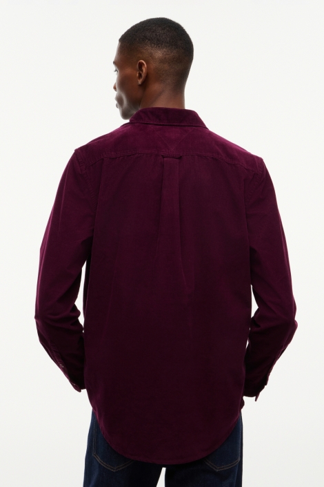 Tommy Jeans bordeaux heren overhemd | Model achteraanzicht