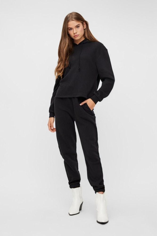 Pieces zwarte dames sweater | Model