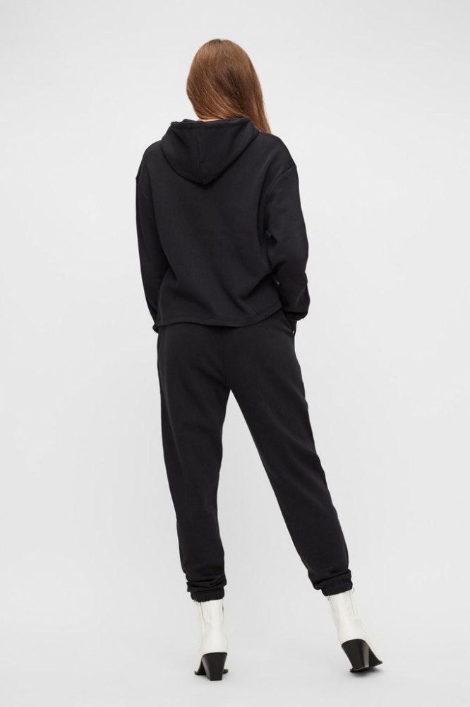 Pieces zwarte dames sweater | Model