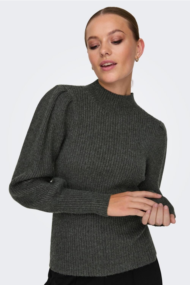 Only grijze dames trui | Model vooraanzicht