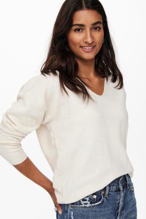 Only ecru dames trui | Model vooraanzicht