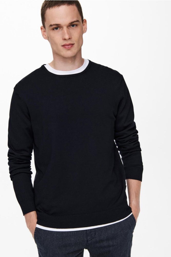Only & Sons blauwe heren trui | Model vooraanzicht